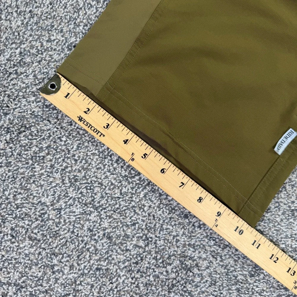 Club Ride Mountain Bike Shorts Olive Green Men Medium Zipper Pockets Active MTB